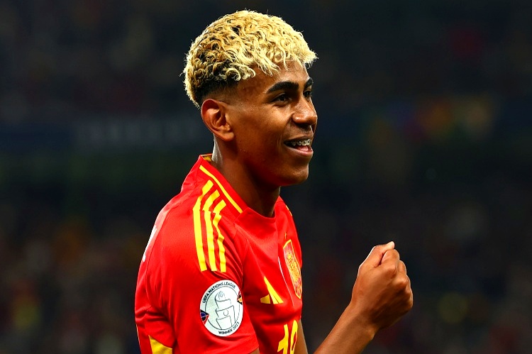 国王杯关键时刻再迎强敌；托特纳姆遗憾出局；主帅态度——赛场秩序良好；球队文化再被提及的简单介绍