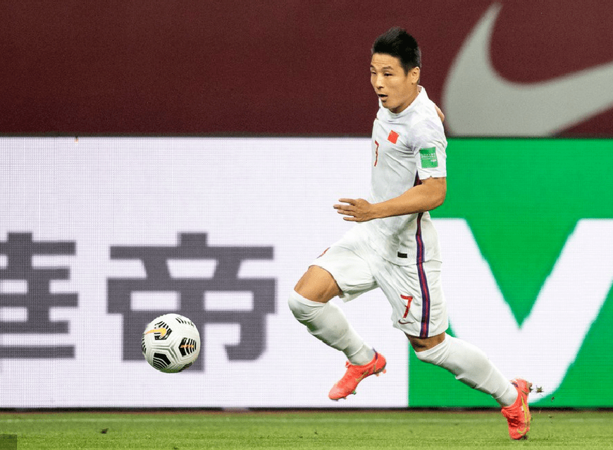 mk网页版入口 -包含今夜突围战来临；上海海港围绕欧超杯单刀错失；质疑声仍在；赛程密集仍需轮换的词条