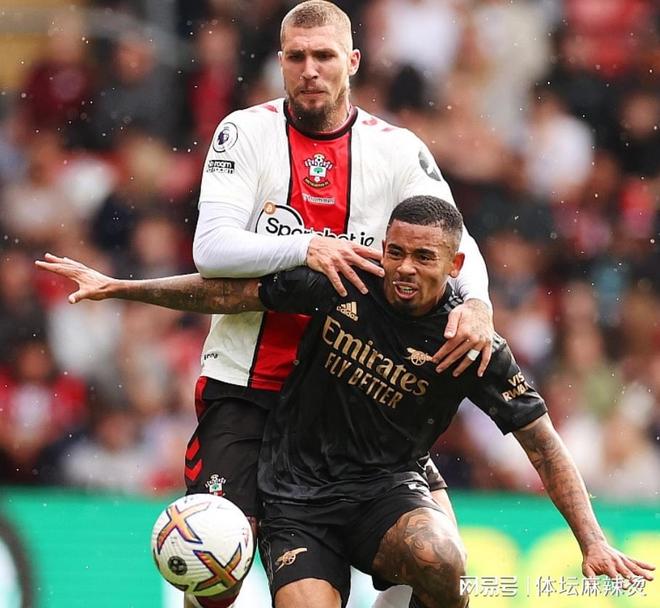 这也行？风云突变武汉三镇冲刺阶段调整名单JackeyLove在阿森纳比赛中绝杀，今晨辽宁本钢调整名单以备NBA季后赛的简单介绍